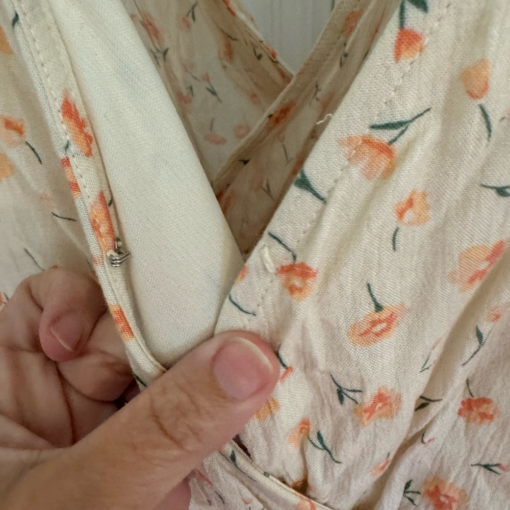 American Eagle Outfitters Cream Floral Jumpsuit - Picture 2 of 3